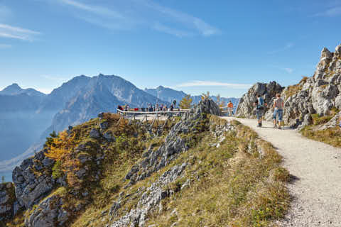 Gemeinde Schönau Landkreis Berchtesgadener_Land Jenner Wanderweg Aussichtsplattform (Dirschl Johann) Deutschland BGL